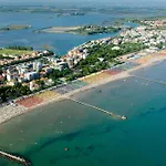 Comfortable Vacation Retreat For Four Guests Grado