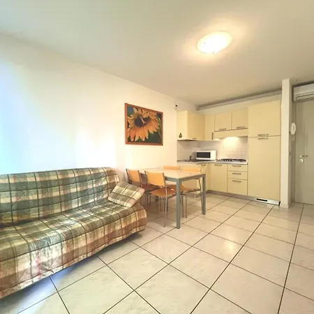 Apartment Comfortable Vacation Retreat For Four Guests